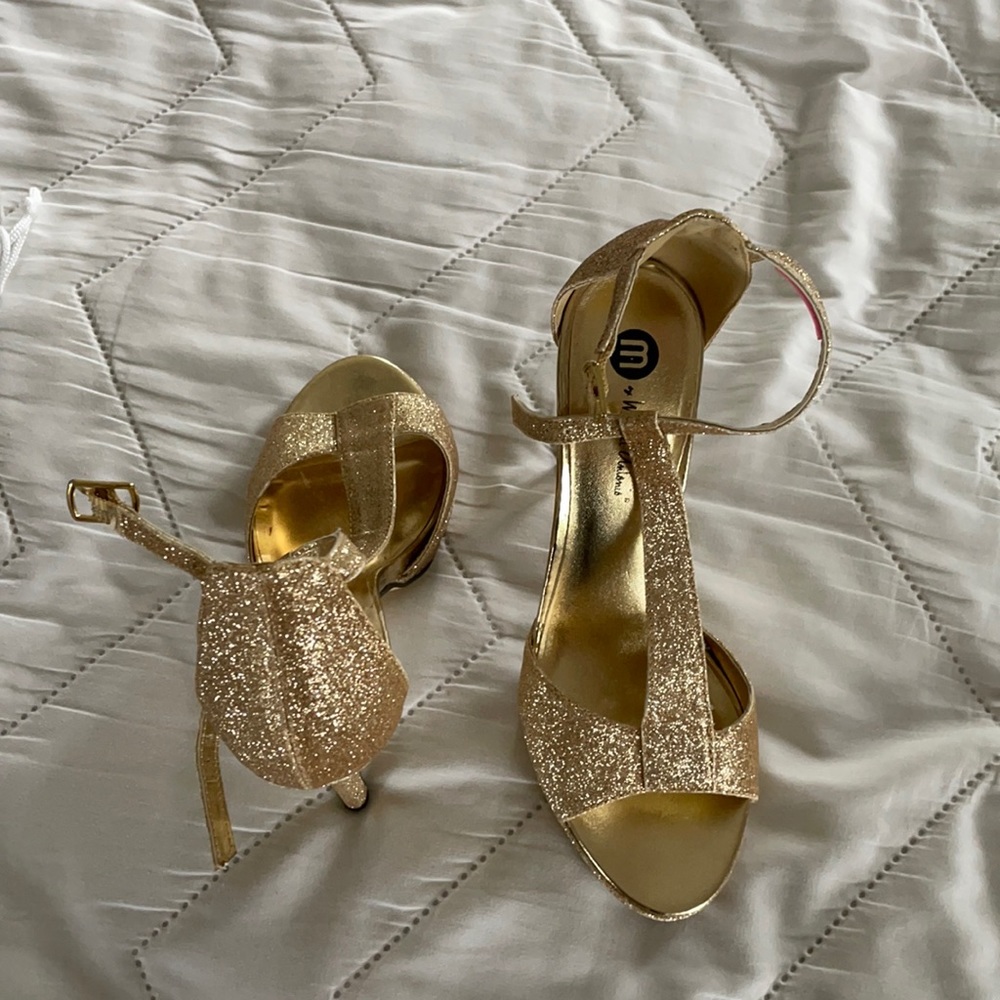 Gold sparkle heels worn once